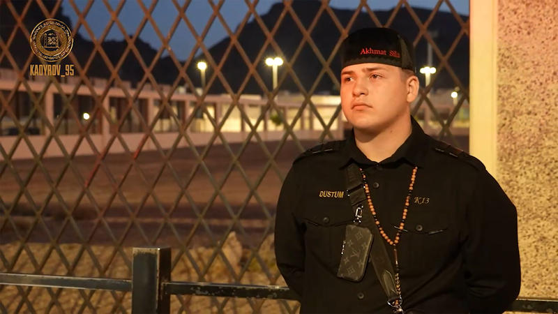 fiul-lui-ramzan-kadirov-este-in-stare-critica-dupa-un-accident-cu-coloana-lui-oficiala.-adam-a-fost-dus-cu-un-„spital-zburator”-la-moscova